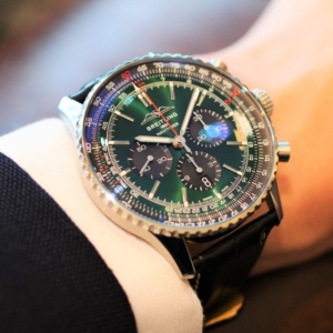 Breitling Navitimer B01 Chronograph 46 - AB0137241L1P1